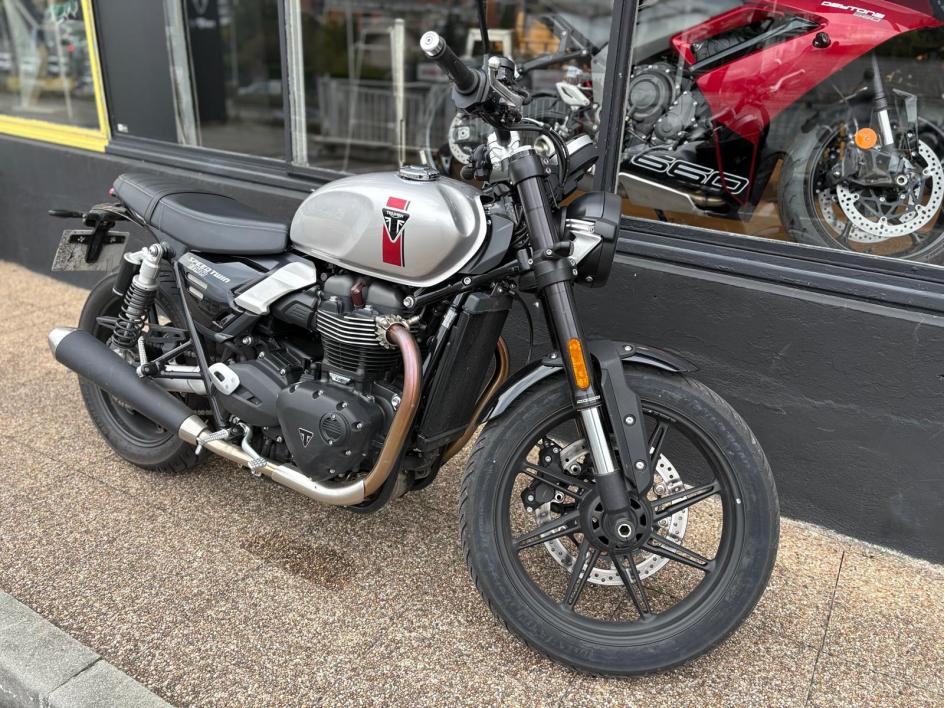 TRIUMPH SPEED TWIN 900 A2