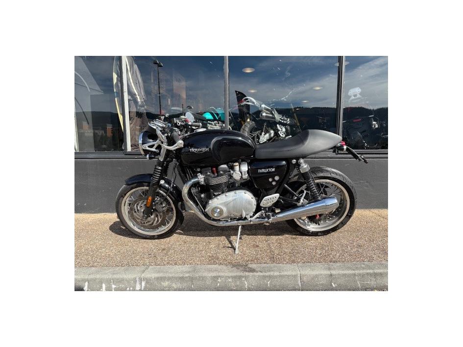 TRIUMPH THRUXTON 1200