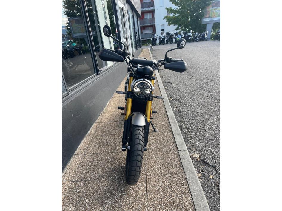 TRIUMPH Scrambler 400 X