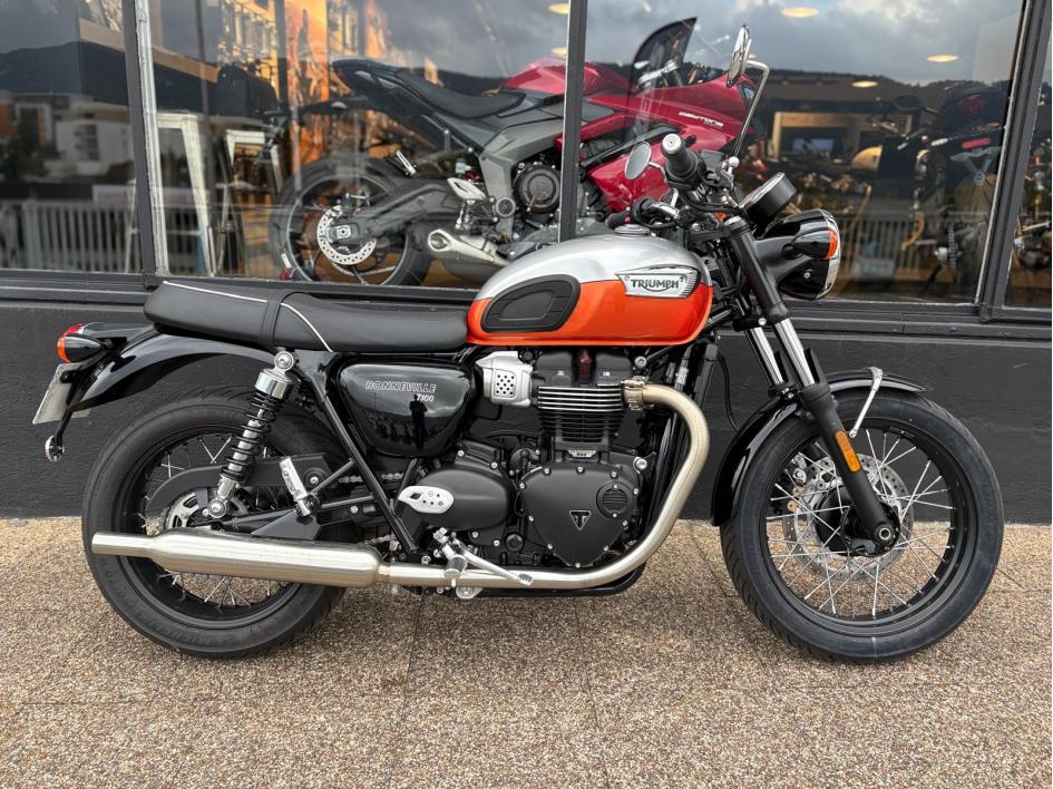 TRIUMPH Bonneville T100 A2