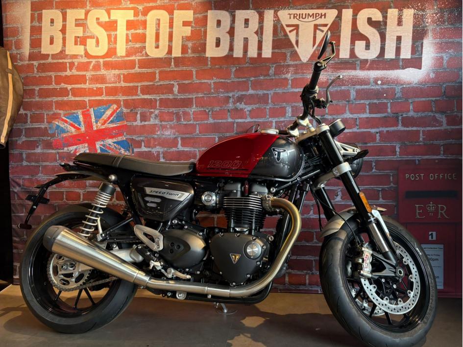 TRIUMPH SPEED TWIN 1200