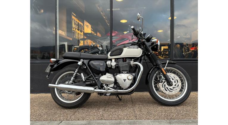TRIUMPH BONNEVILLE T120