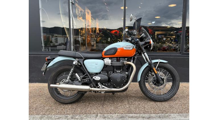 TRIUMPH BONNEVILLE T100 900