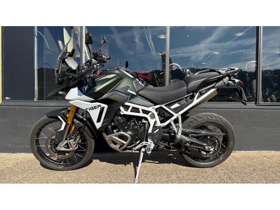 TRIUMPH TIGER 900 RALLY PRO (VALISES OFFERTES JUSQU'A FIN SEPTEMBRE)