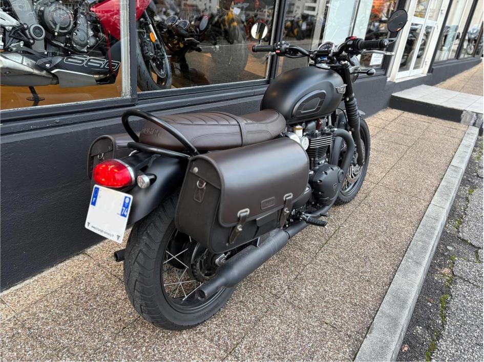 TRIUMPH Bonneville T120 Black