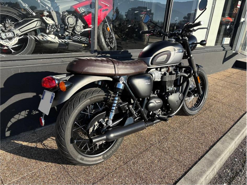 TRIUMPH BONNEVILLE BLACK T100 bridée A2